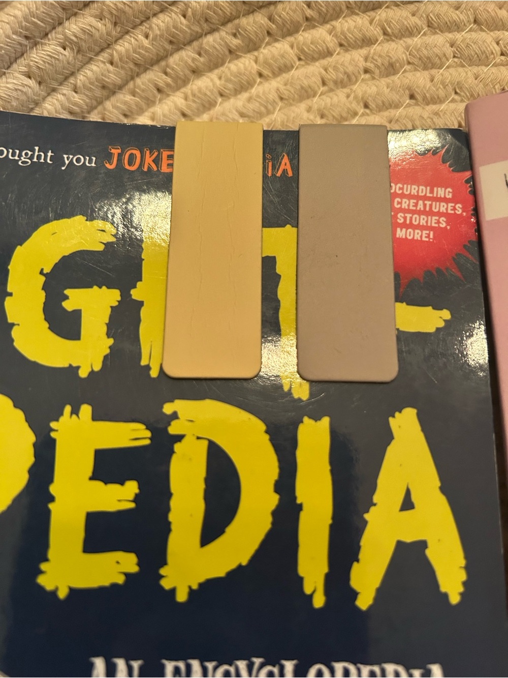 Book Bundle - Picture 5 of 6